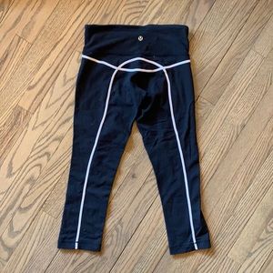 Black and white cropped Lululemon leggings